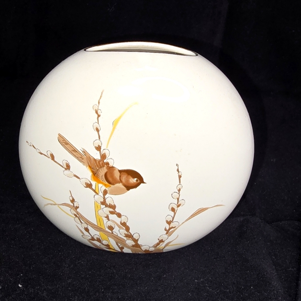 Otagiri Round Bud Vase with Birds & Foliage